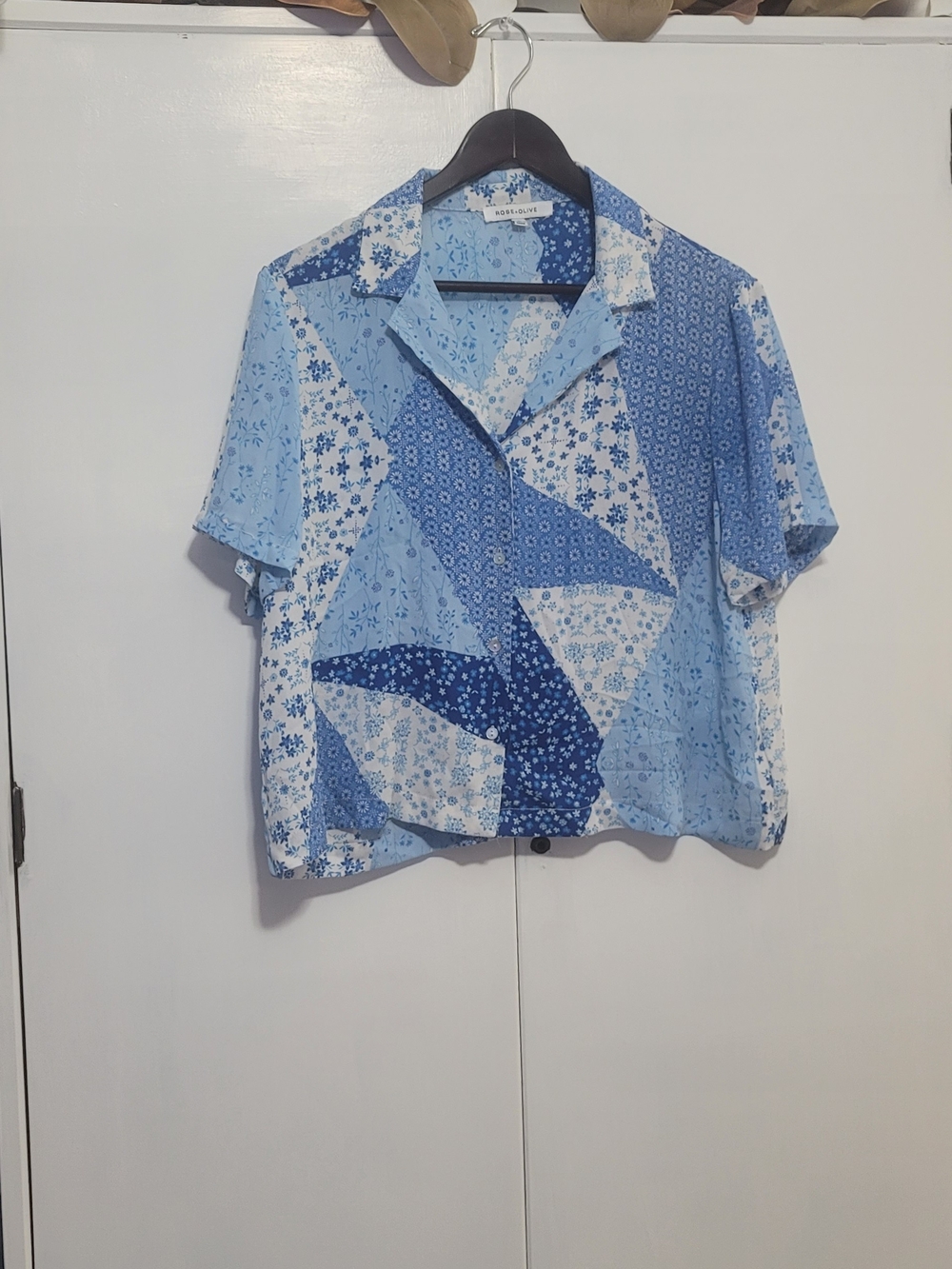 Rose & Olive Patchwork Blue Printed Short-Sleeve Button-Down Shirt Crop Blouse